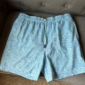 Southern Tide Swim Trunks - Medium